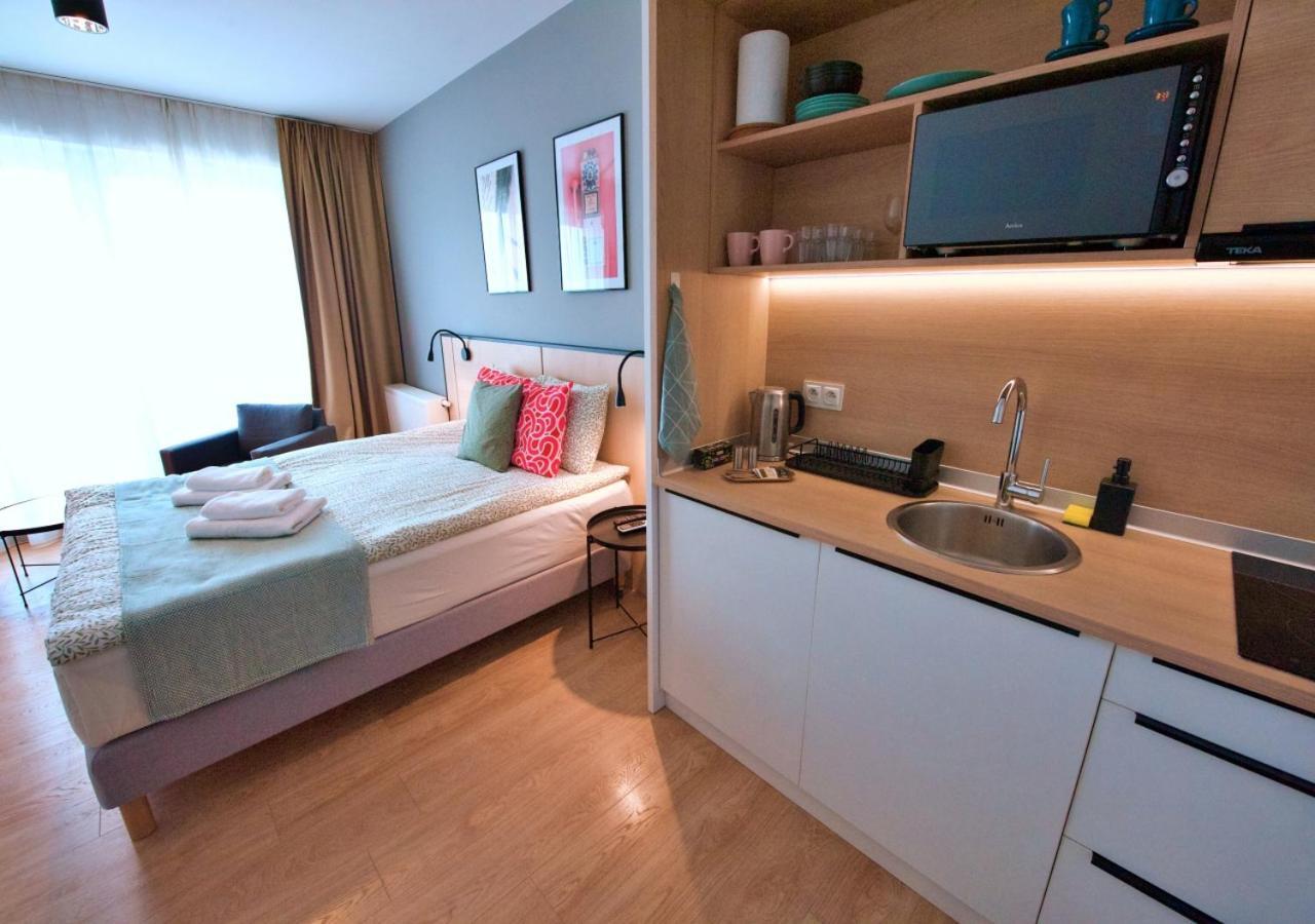 Bk Aparthotel Praga - National Stadium - Comfortable Apartment For 4 People Varsavia Esterno foto