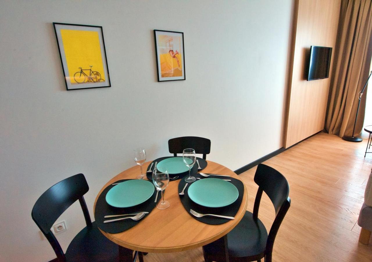 Bk Aparthotel Praga - National Stadium - Comfortable Apartment For 4 People Varsavia Esterno foto