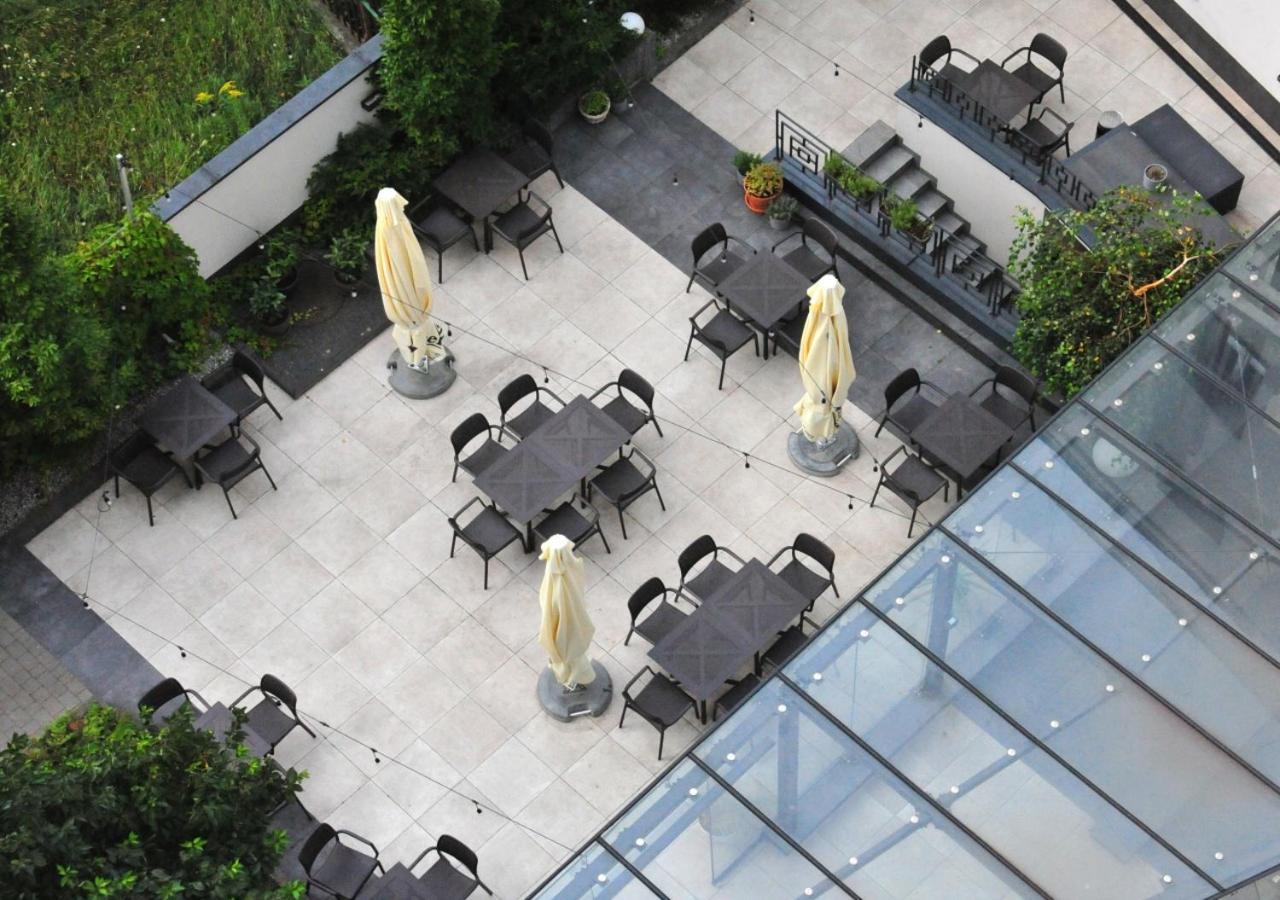 Bk Aparthotel Praga - National Stadium - Comfortable Apartment For 4 People Varsavia Esterno foto